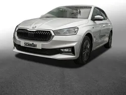 Brilliantsilber metallic Neu 2025 Skoda Fabia Lodge Limousine | 22.490 € (Etwas zu teuer)