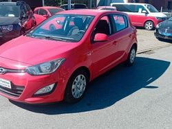 Rot Gebraucht 2012 Hyundai i20 Edition Limousine | 4.999 € (Fairer Preis)
