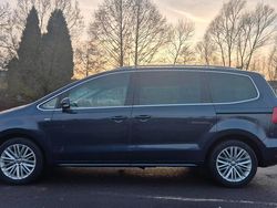 Blau Gebraucht 2015 VW Sharan Van / Kleinbus | 17.300 € (Teuer)