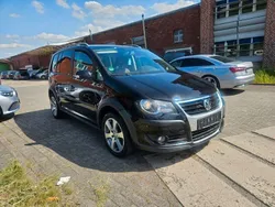 Schwarz Gebraucht 2007 VW Touran Cross Van / Kleinbus | 2.650 € (Fairer Preis)