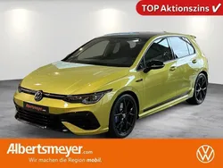 Gelb Gebraucht 2024 VW Golf VIII Edition Limousine | 52.989 € (Teuer)