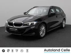 Schwarz ii668schwarz Gebraucht 2022 BMW 320 Sport Line Limousine | 25.499 € (Superpreis)