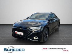Schwarz (mythosschwarz metallic) Gebraucht 2023 Audi Q8 Sportback e-tron Advanced Plus SUV | 58.991 €