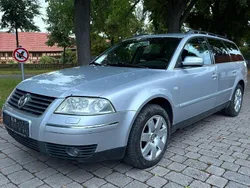 Grau Gebraucht 2001 VW Passat Highline Kombi | 1.599 € (Fairer Preis)
