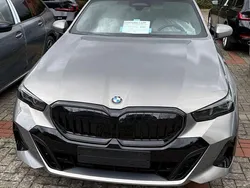 Neu 2025 BMW 520 M Sport Kombi | 63.500 € (Fairer Preis)