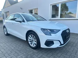 Weiß Gebraucht 2022 Audi A3 Sportback Proline Limousine | 23.699 € (Superpreis)