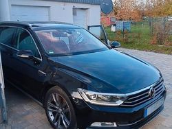 Schwarz Gebraucht 2014 VW Passat Highline Kombi | 10.900 € (Guter Preis)