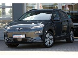 Dark knight (metallic) Gebraucht 2020 Hyundai Kona Style SUV | 17.900 € (Fairer Preis)