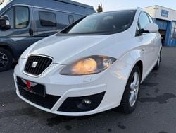 Weiß Gebraucht 2011 Seat Altea XL Stylance Van / Kleinbus | 7.990 €