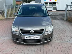 Grau Gebraucht 2008 VW Touran Van / Kleinbus | 2.999 € (Superpreis)