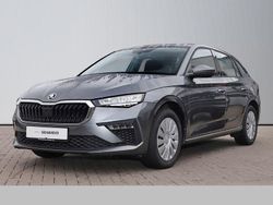 Graphite grau metallic Gebraucht 2024 Skoda Scala Essence Kleinwagen | 18.590 € (Guter Preis)
