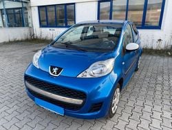 Blau Gebraucht 2012 Peugeot 107 Kleinwagen | 2.700 €