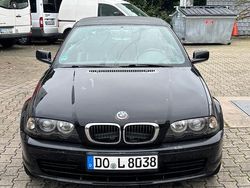 Schwarz Gebraucht 2002 BMW 318 Cabriolet Sport Line Cabrio | 6.300 € (Fairer Preis)