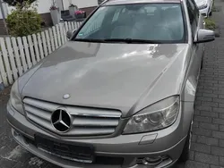 Grau Gebraucht 2008 Mercedes 220 Kombi | 3.500 €