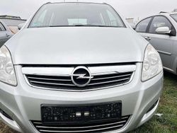 Silber Gebraucht 2009 Opel Zafira Innovation Kombi | 3.990 € (Fairer Preis)