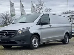 Weiß (arktikweiss) Gebraucht 2018 Mercedes Vito Van / Kleinbus | 19.980 € (Superpreis)