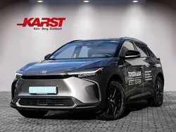 Palladiumsilber Gebraucht 2022 Toyota bZ4X Basis SUV | 30.980 €
