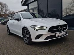 Weiß Gebraucht 2023 Mercedes CLA200 Night Coupé | 27.990 € (Superpreis)