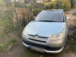 Grau Gebraucht 2005 Citroën C4 Kleinwagen | 800 €