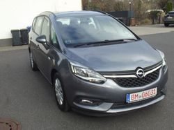 Grau Gebraucht 2017 Opel Zafira Selection Van / Kleinbus | 7.800 € (Guter Preis)