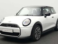 Weiß Gebraucht 2024 Mini Cooper Classic Kleinwagen | 25.541 € (Fairer Preis)