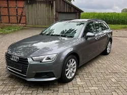 Grau Gebraucht 2016 Audi A4 Kombi | 18.500 € (Fairer Preis)
