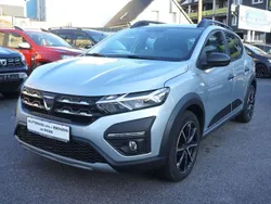 Highlandgraumetallic (metallic) Gebraucht 2022 Dacia Sandero Stepway Kleinwagen | 14.980 € (Fairer Preis)