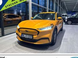 Orange Gebraucht 2022 Ford Mustang Mach-E Standard Range SUV | 38.668 € (Teuer)