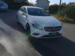 Weiß Gebraucht 2014 Mercedes A160 Kleinwagen | 8.200 € (Guter Preis)
