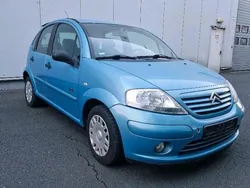 Blau Gebraucht 2004 Citroën C3 Kleinwagen | 1.300 €