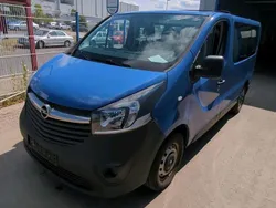 Blau Gebraucht 2018 Opel Vivaro Van | 27.990 €