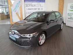 Grau Gebraucht 2022 VW Golf VIII GTI Limousine | 28.490 € (Guter Preis)