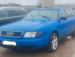 Blau Gebraucht 1996 Audi A6 Kombi | 2.300 €
