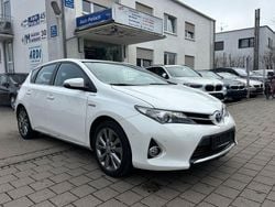 Weiß Gebraucht 2014 Toyota Auris Hybrid Life+ Limousine | 8.350 € (Guter Preis)