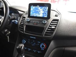 Weiß Gebraucht 2020 Ford Transit Connect Trend Van / Kleinbus | 11.870 € (Fairer Preis)