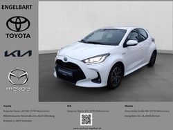 Weiss Gebraucht 2021 Toyota Yaris Hybrid Team Kleinwagen | 17.950 € (Fairer Preis)