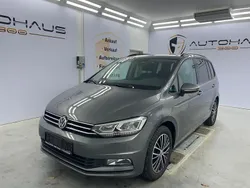 Grau Gebraucht 2016 VW Touran Van / Kleinbus | 15.490 € (Fairer Preis)