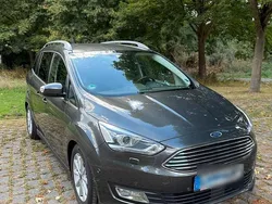 Grau Gebraucht 2017 Ford C-MAX Titanium Van / Kleinbus | 10.500 € (Guter Preis)
