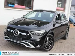 Nachtschwarz unilack Gebraucht 2024 Mercedes GLA180 SUV | 32.990 € (Guter Preis)