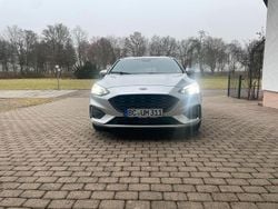 Silber Gebraucht 2020 Ford Focus ST-Line Kombi | 15.500 € (Fairer Preis)