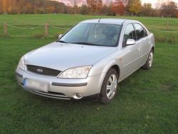 Silber Gebraucht 2001 Ford Mondeo Trend Limousine | 1.150 € (Guter Preis)