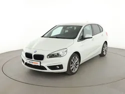 Weiß Gebraucht 2016 BMW 220 Active Tourer Advantage Van / Kleinbus | 16.270 € (Fairer Preis)
