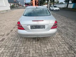 Silber Gebraucht 2003 Mercedes E320 Limousine | 3.400 €