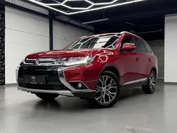 Rot Gebraucht 2017 Mitsubishi Outlander Edition SUV | 16.880 € (Etwas zu teuer)