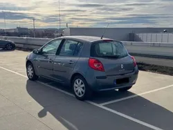 Blau Gebraucht 2006 Renault Clio II Dynamique Kleinwagen | 1.600 € (Guter Preis)