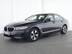 Sophistograu brillanteffekt Gebraucht 2023 BMW 520 Sport Line Limousine | 38.998 € (Guter Preis)