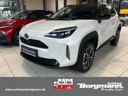 089)/ black mica (209) (weiss Neu 2025 Toyota Yaris Cross Plus SUV | 36.849 € (Teuer)