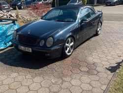 Schwarz Gebraucht 2000 Mercedes CLK230 Cabrio | 4.500 € (Superpreis)