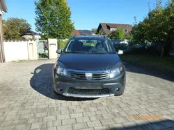 Schwarz Gebraucht 2009 Dacia Sandero Stepway Kleinwagen | 4.900 € (Etwas zu teuer)