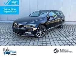 Schwarz (deep black perleffekt) Gebraucht 2020 VW Passat Elegance Kombi | 25.789 € (Fairer Preis)